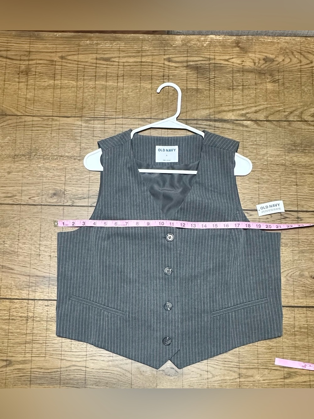 Old Navy Women’s Gray Pinstripe Button-Front Vest NWT Large - Picture 2 of 4